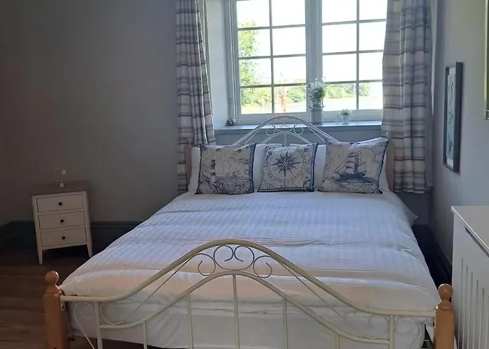 בית נופש Cozy School House Retreat In Foynes